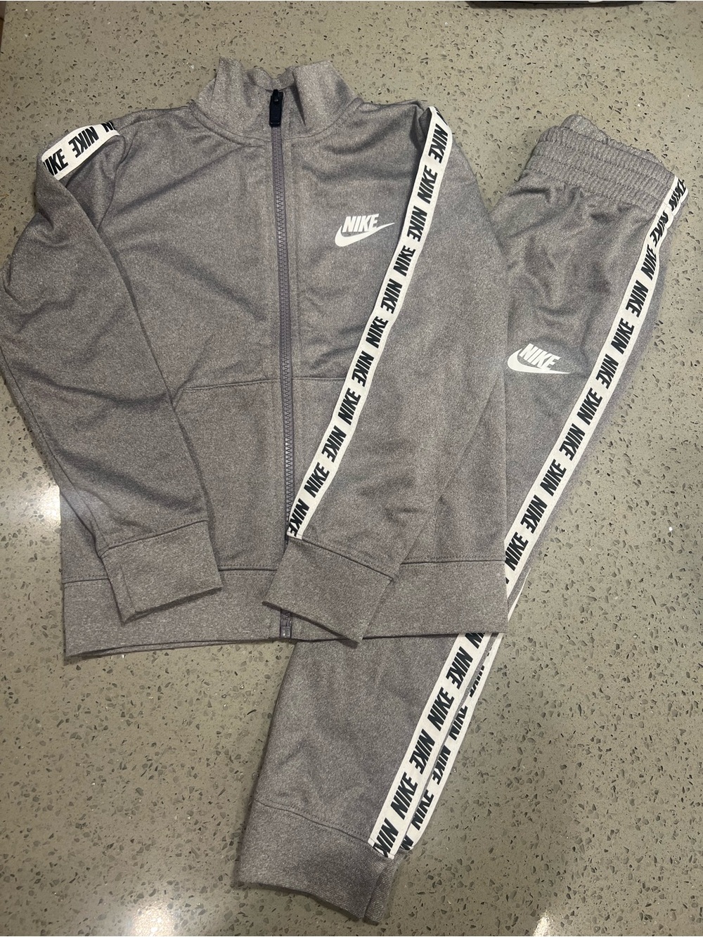 Nike Kids Gray Logo Track Jacket & Joggers Set size 5